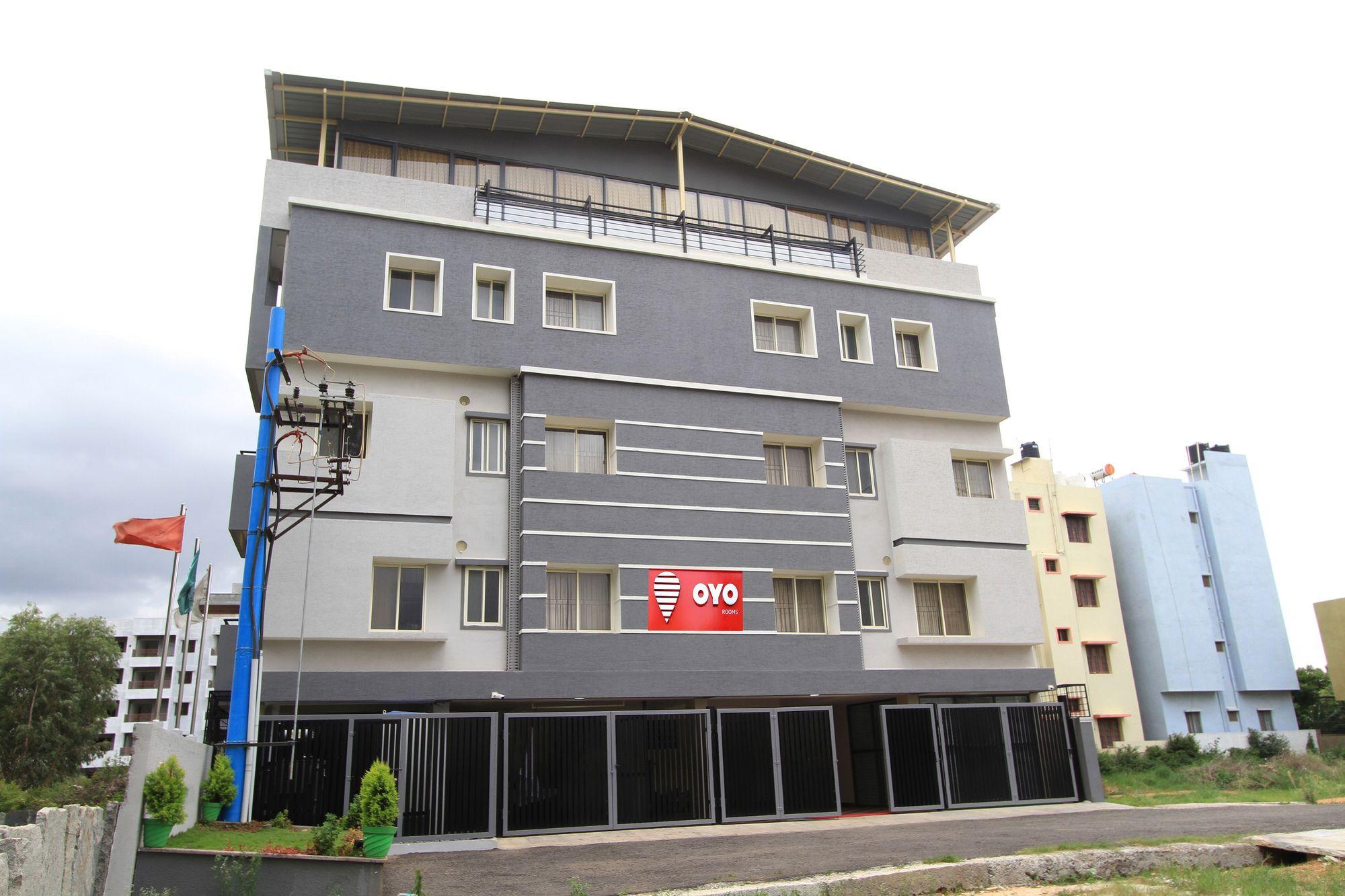 Hotel Oyo 4797 Lulu Hospitality Yelahanka Zewnętrze zdjęcie