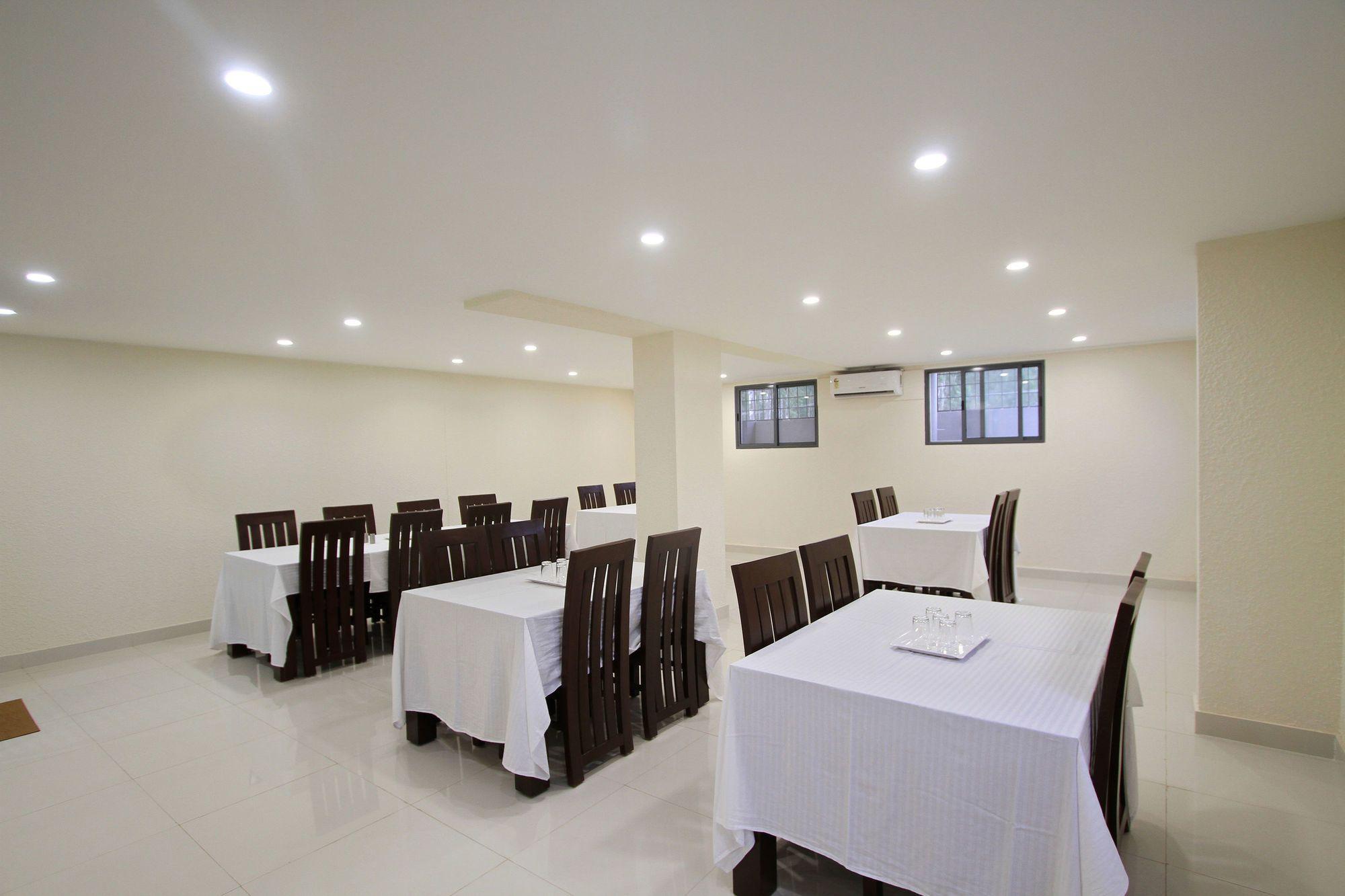 Hotel Oyo 4797 Lulu Hospitality Yelahanka Zewnętrze zdjęcie
