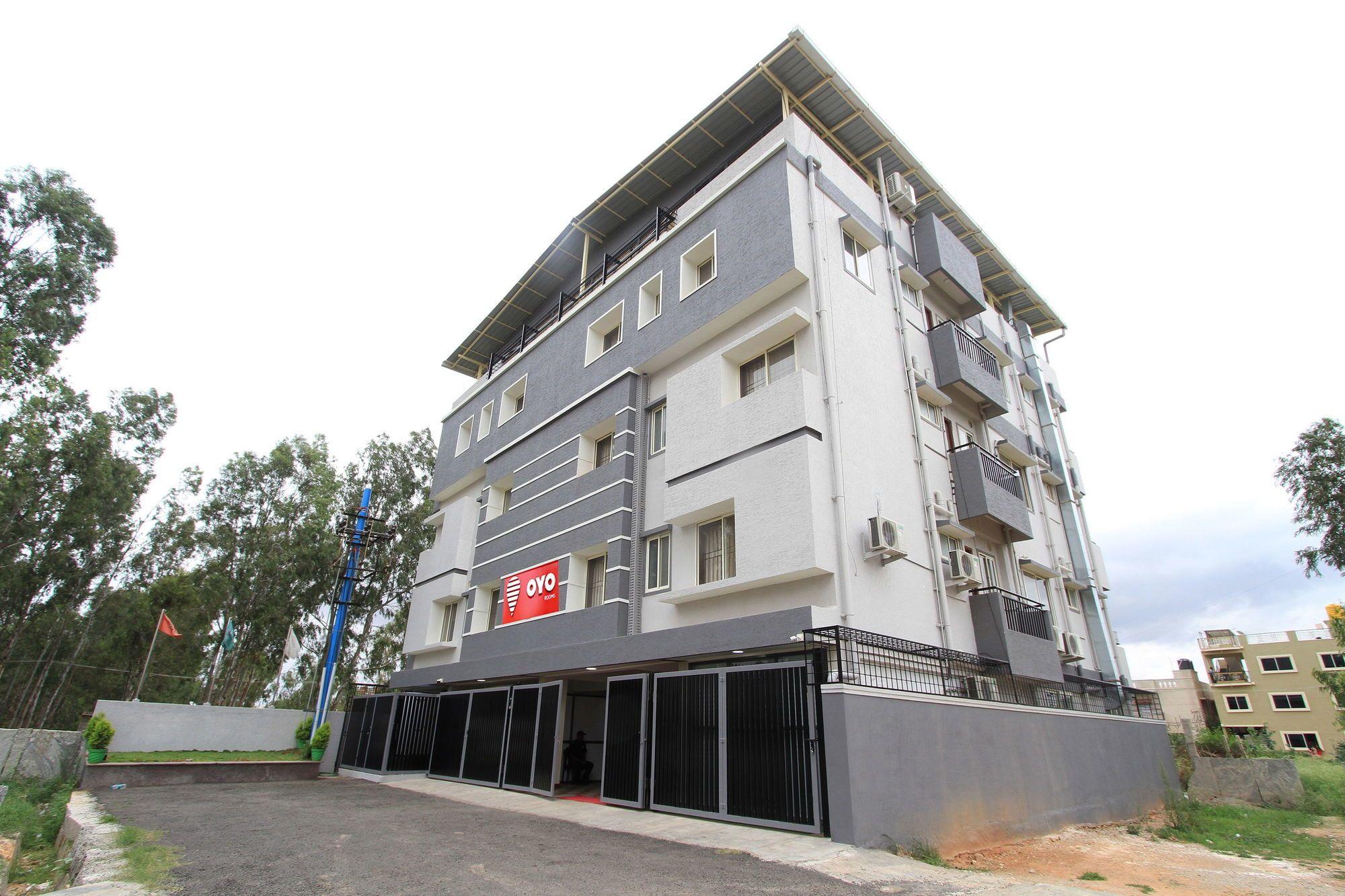 Hotel Oyo 4797 Lulu Hospitality Yelahanka Zewnętrze zdjęcie